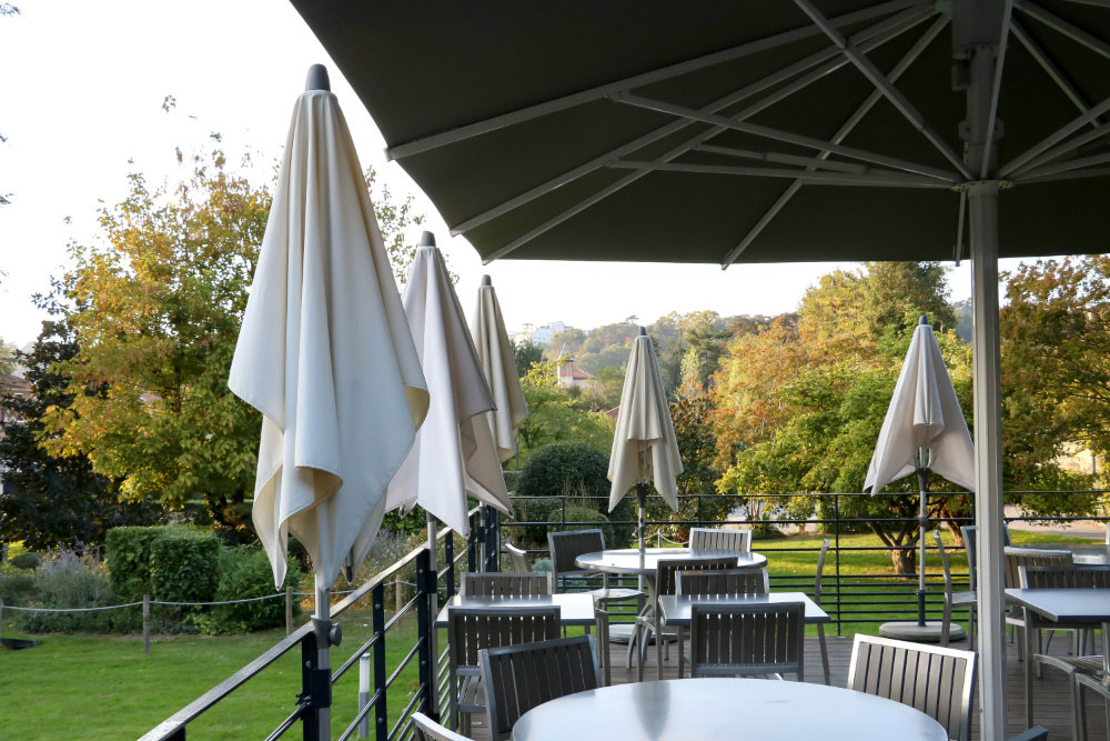 La terrasse du restaurant Fond Rose à Caluire © Groupe Paul Bocuse