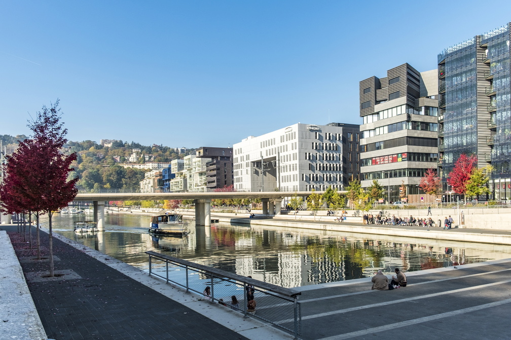 La Confluence - travelview - shutterstock 583547641