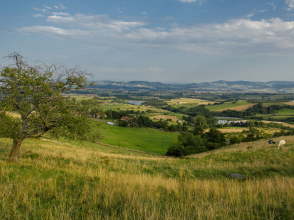 Monts du Lyonnais : Saint-Sorlin, panorama from La Madone © Mélissa Edo
